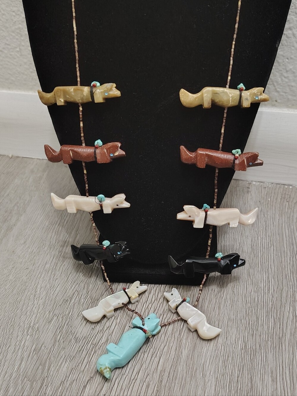 Vintage Native American Large Semi Precious Stone Fetishes Heishi Necklace